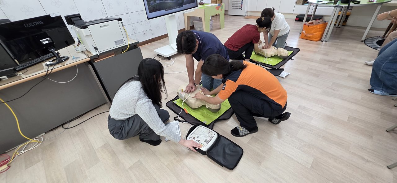 상주 외서초 전 교직원 심폐소생술 교육… ‘최초 4분’ 골든타임 실습