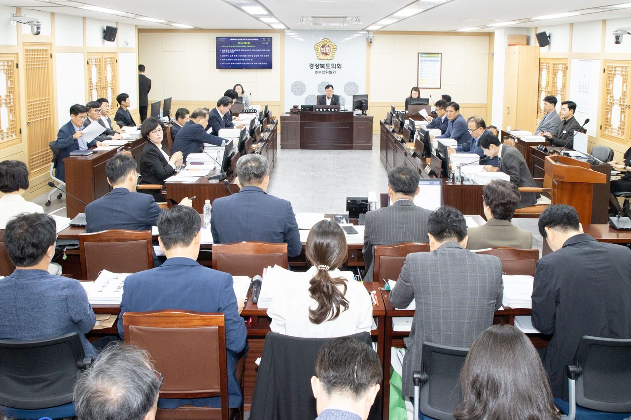경북도의회 농수산위, 조례안 5건 의결하고 상주·구미·의성 농업 현장 점검